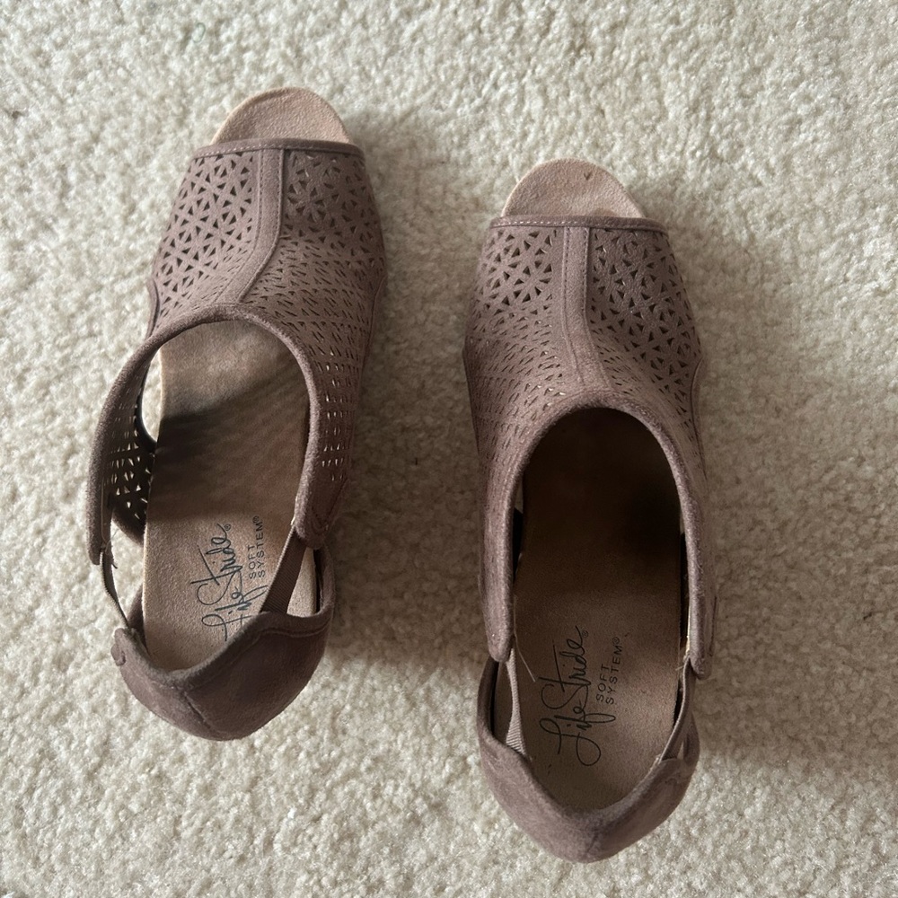 Life Stride shoes